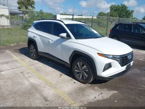 KM8JBCA1XNU015625 2022 HYUNDAI TUCSON - Image 1