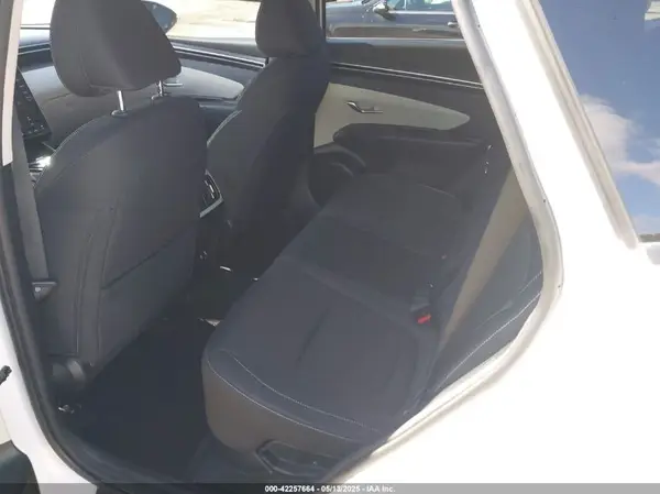 KM8JBCA1XNU015625 2022 HYUNDAI TUCSON - Image 8