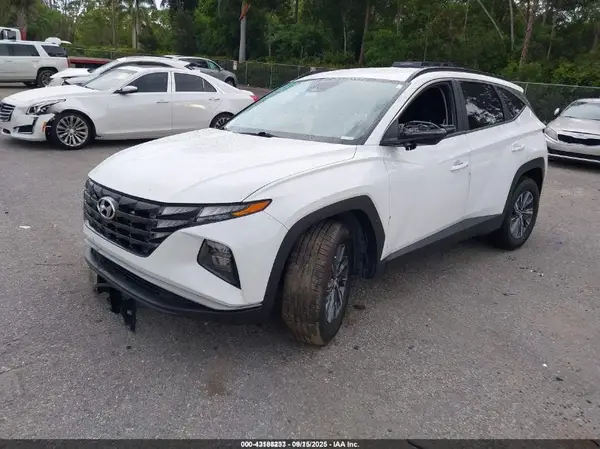 KM8JBCA1XNU020744 2022 HYUNDAI TUCSON - Image 2