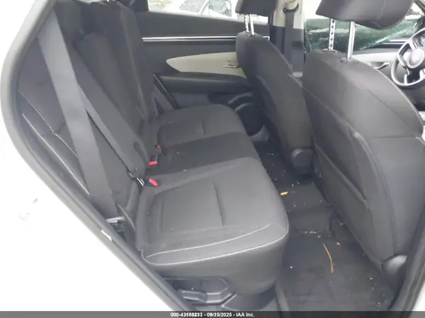 KM8JBCA1XNU020744 2022 HYUNDAI TUCSON - Image 8