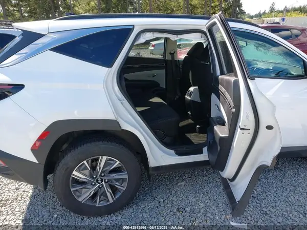 KM8JBCA1XPU113640 2023 HYUNDAI TUCSON - Image 8