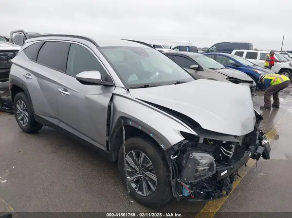 KM8JBCA1XPU129255 2023 HYUNDAI TUCSON - Image 1