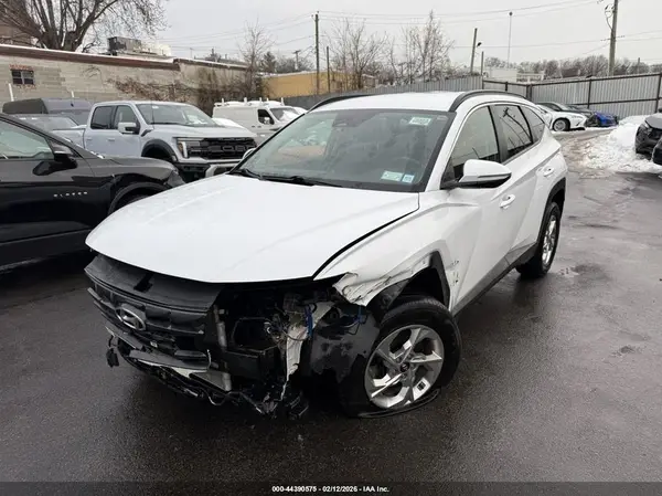 KM8JBCAE0PU195316 2023 HYUNDAI TUCSON - Image 2
