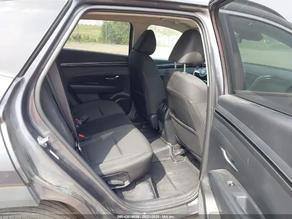 KM8JBCAE0PU202376 2023 HYUNDAI TUCSON - Image 8