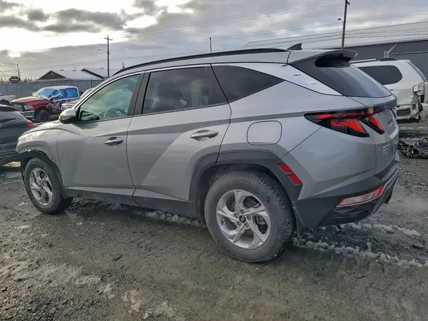 KM8JBCAE1NU092385 2022 HYUNDAI TUCSON - Image 2