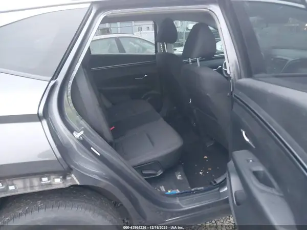 KM8JBCAE2NU165523 2022 HYUNDAI TUCSON - Image 8