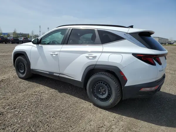 KM8JBCAE3PU201965 2023 HYUNDAI TUCSON - Image 2