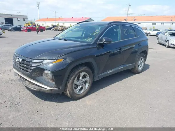 KM8JBCAE4NU027076 2022 HYUNDAI TUCSON - Image 2