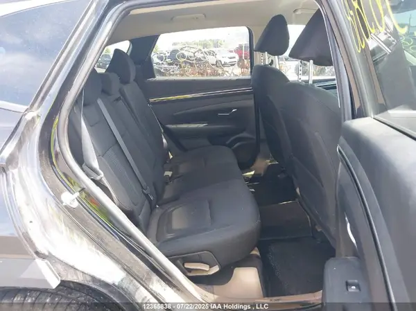 KM8JBCAE4NU027076 2022 HYUNDAI TUCSON - Image 8