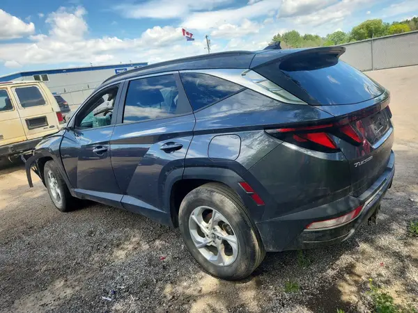 KM8JBCAE4NU105811 2022 HYUNDAI TUCSON - Image 2