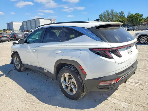 KM8JBCAE4PU203983 2023 HYUNDAI TUCSON - Image 2