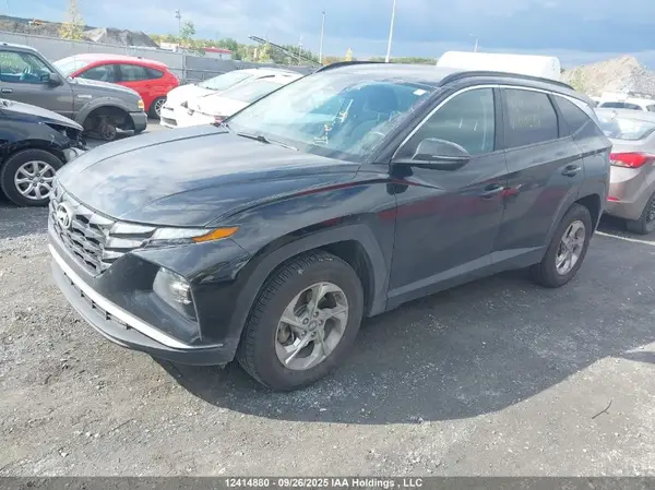 KM8JBCAE7NU040288 2022 HYUNDAI TUCSON - Image 2