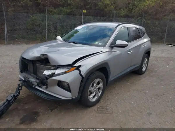 KM8JBCAE7NU066826 2022 HYUNDAI TUCSON - Image 2