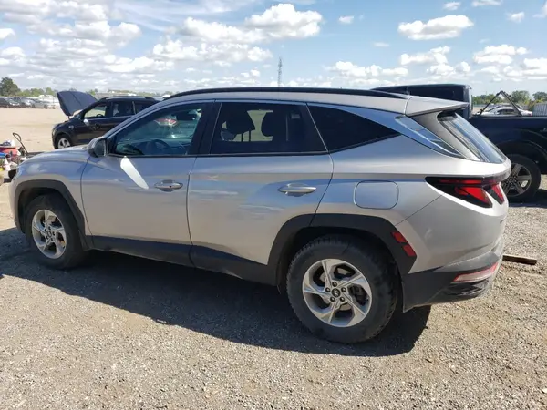 KM8JBCAE7NU112736 2022 HYUNDAI TUCSON - Image 2