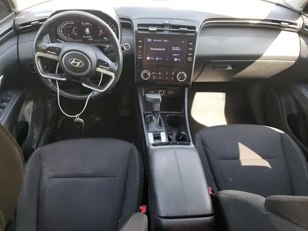 KM8JBCAE7NU112736 2022 HYUNDAI TUCSON - Image 8