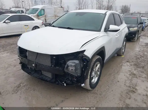 KM8JBCAE7NU167445 2022 HYUNDAI TUCSON - Image 2