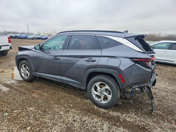 KM8JBCAE8NU032992 2022 HYUNDAI TUCSON - Image 2