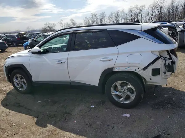 KM8JBCAE8NU034791 2022 HYUNDAI TUCSON - Image 2