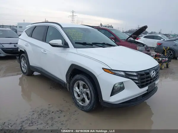 KM8JBCAE8NU096109 2022 HYUNDAI TUCSON - Image 1