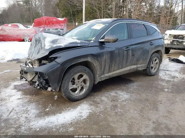 KM8JBCAE8PU247419 2023 HYUNDAI TUCSON - Image 2