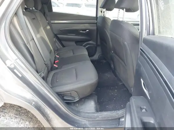 KM8JBCAE8PU247419 2023 HYUNDAI TUCSON - Image 8