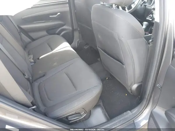 KM8JBCAEXPU234283 2023 HYUNDAI TUCSON - Image 8