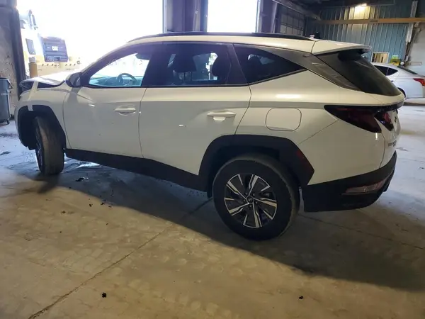 KM8JBCD16RU180122 2024 HYUNDAI TUCSON - Image 2