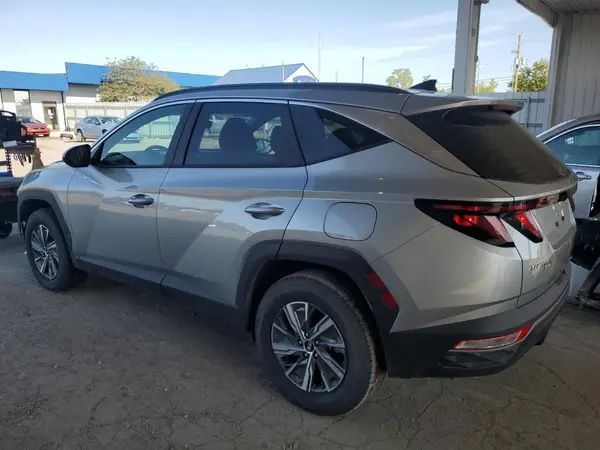 KM8JBCD18RU240899 2024 HYUNDAI TUCSON - Image 2