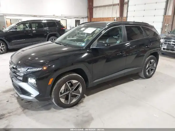 KM8JBCDE8SU375065 2025 HYUNDAI TUCSON - Image 2