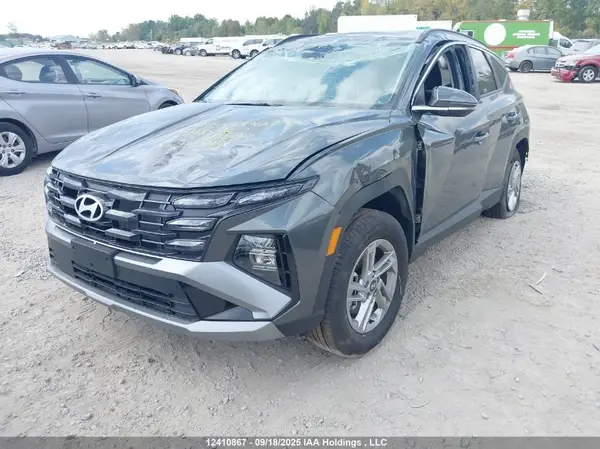 KM8JBCDE8SU428458 2025 HYUNDAI TUCSON - Image 2