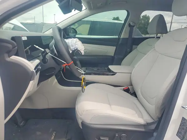 2025 HYUNDAI TUCSON COPART lot 56542516 auction photo 7