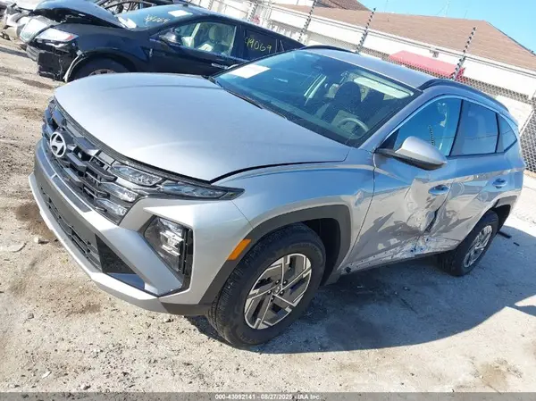 KM8JBDD15SU295631 2025 HYUNDAI TUCSON - Image 2