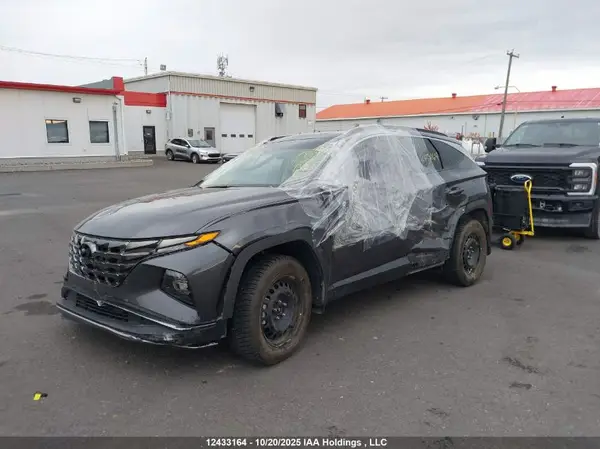 KM8JCCA15NU072201 2022 HYUNDAI TUCSON - Image 2