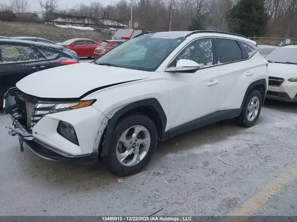 KM8JCCAE2NU126153 2022 HYUNDAI TUCSON - Image 2