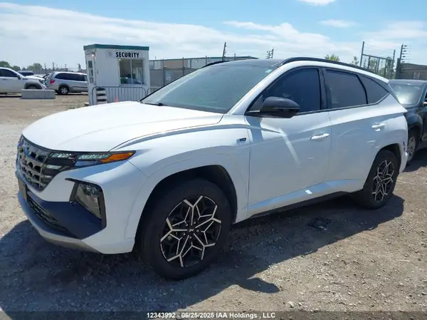 KM8JCCAE3PU257255 2023 HYUNDAI TUCSON - Image 2