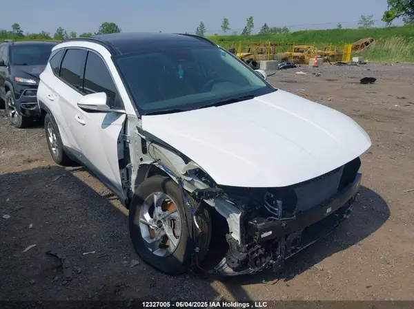KM8JCCAE7PU252978 2023 HYUNDAI TUCSON - Image 1