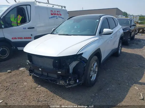 KM8JCCAE7PU252978 2023 HYUNDAI TUCSON - Image 2