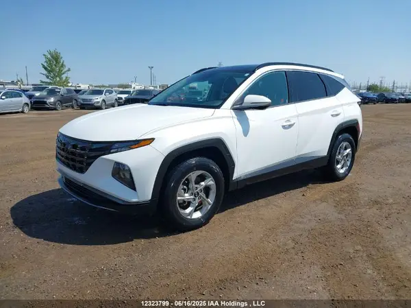 KM8JCCAE9NU023313 2022 HYUNDAI TUCSON - Image 2