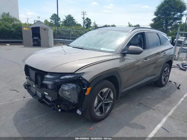 KM8JCDD10SU284372 2025 HYUNDAI TUCSON - Image 2
