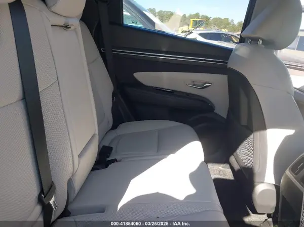 KM8JE3AE1NU054386 2022 HYUNDAI TUCSON - Image 8