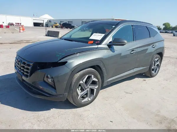 KM8JE3AE7NU066266 2022 HYUNDAI TUCSON - Image 2