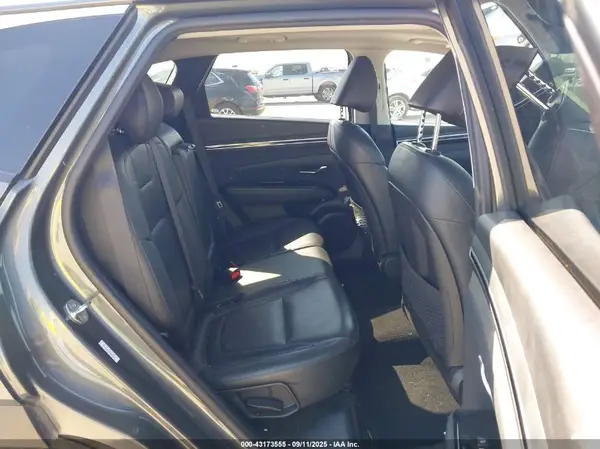 KM8JE3AE7NU066266 2022 HYUNDAI TUCSON - Image 8