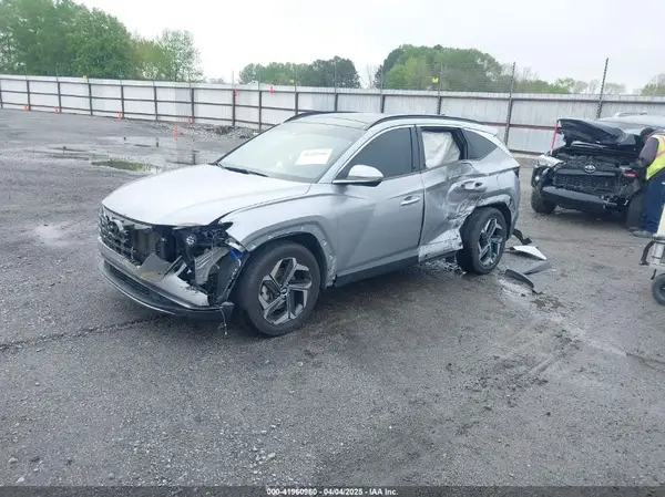 KM8JE3AE8NU057172 2022 HYUNDAI TUCSON - Image 2