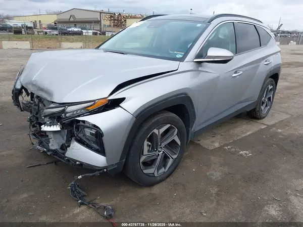 KM8JECA12NU046326 2022 HYUNDAI TUCSON - Image 2