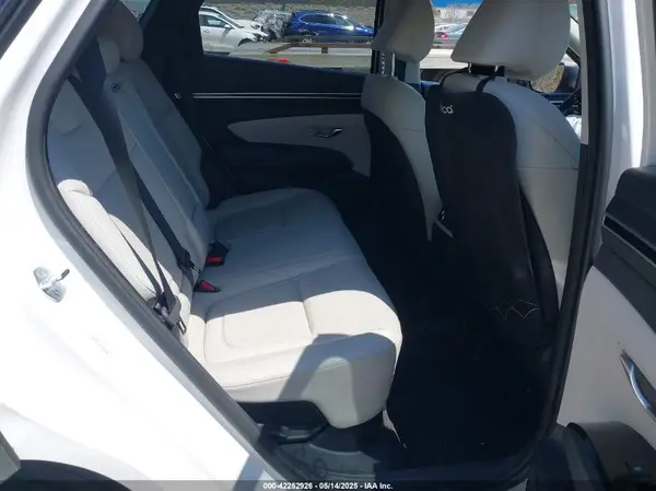 KM8JECA16NU017685 2022 HYUNDAI TUCSON - Image 8