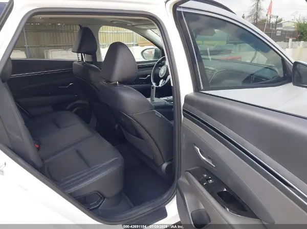 KM8JECA16NU062982 2022 HYUNDAI TUCSON - Image 8