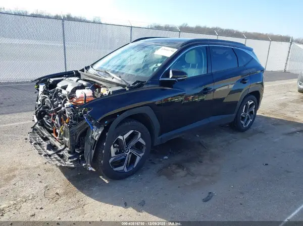 KM8JECA18PU090740 2023 HYUNDAI TUCSON - Image 2