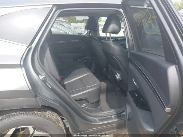 KM8JECA1XNU031248 2022 HYUNDAI TUCSON - Image 8
