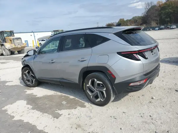 KM8JECAE0NU054685 2022 HYUNDAI TUCSON - Image 2