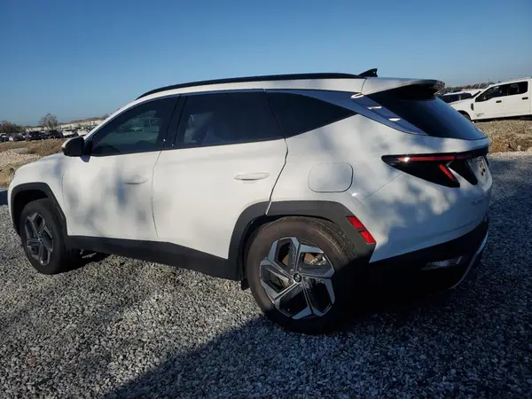 KM8JECD15RU236610 2024 HYUNDAI TUCSON - Image 2